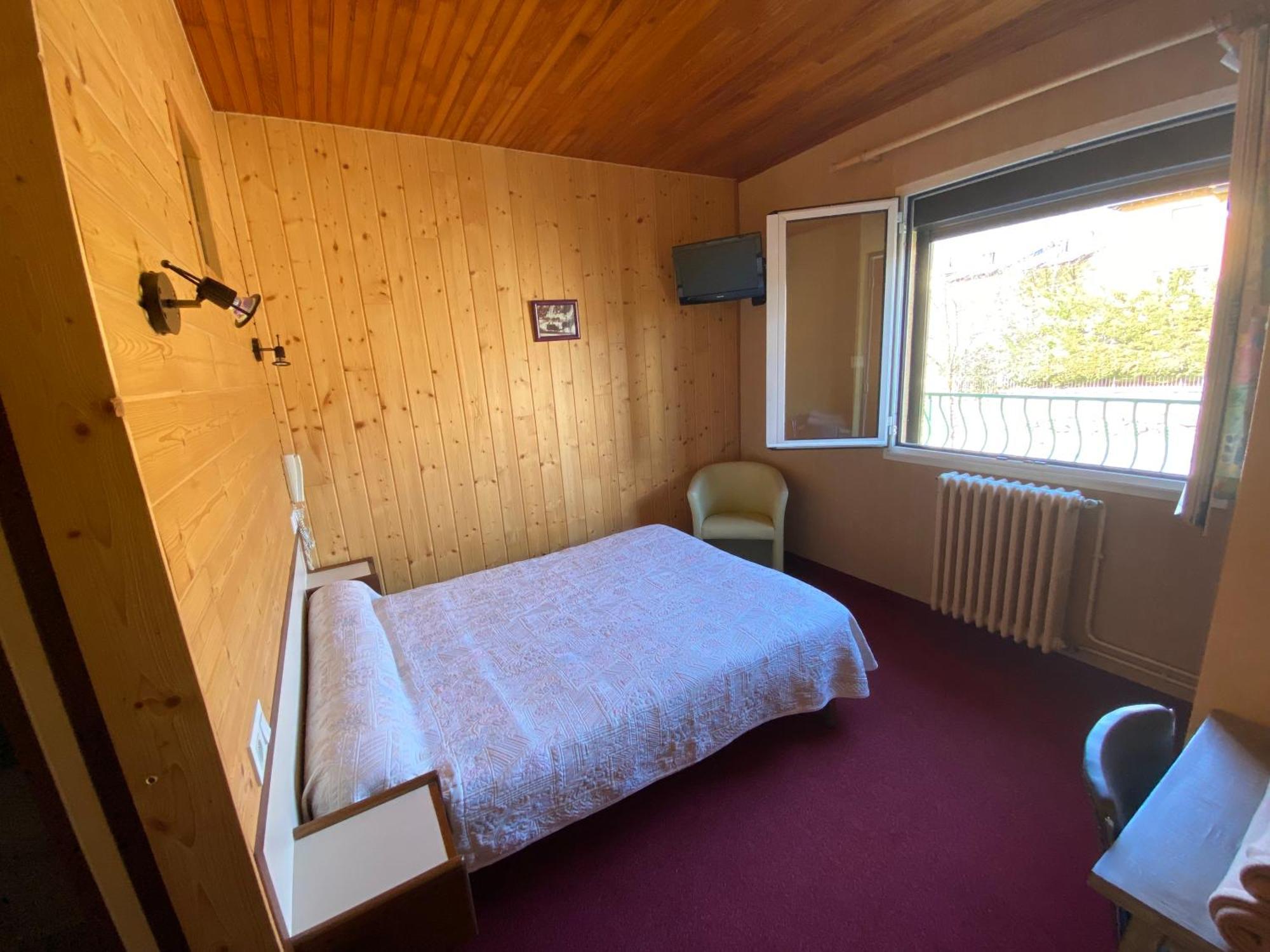 Relais Du Belloch Angoustrine Exteriör bild