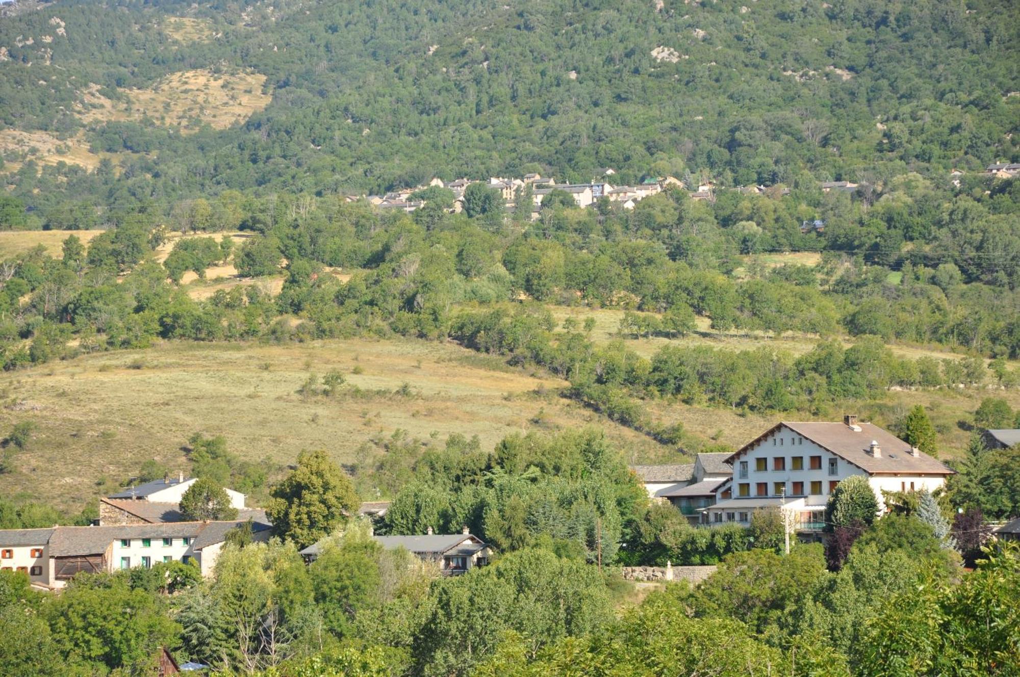 Relais Du Belloch Angoustrine Exteriör bild